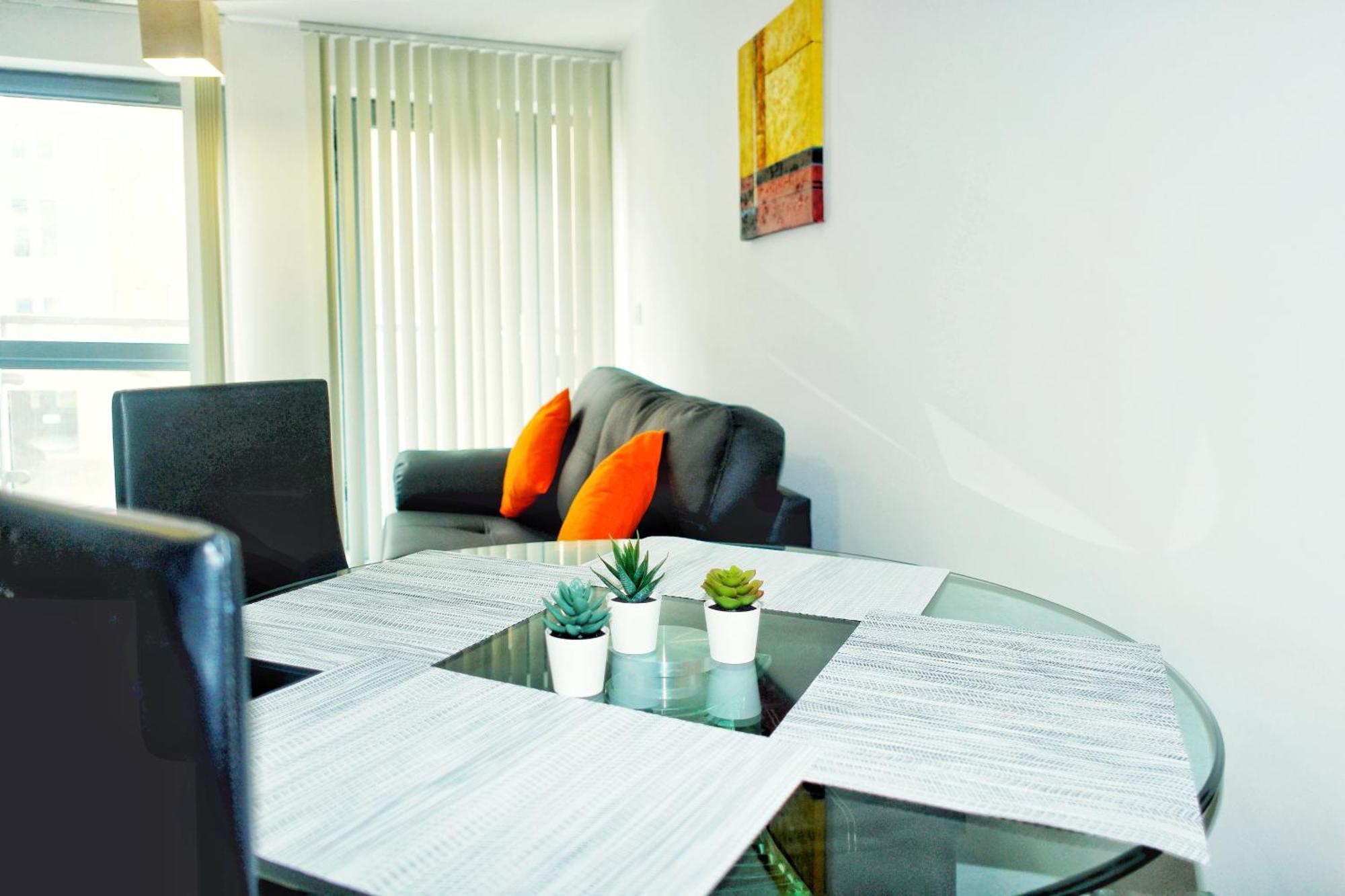 2 Bed Ensuite With Balcony And Free Onsite Secure Parking Manchester Exterior foto