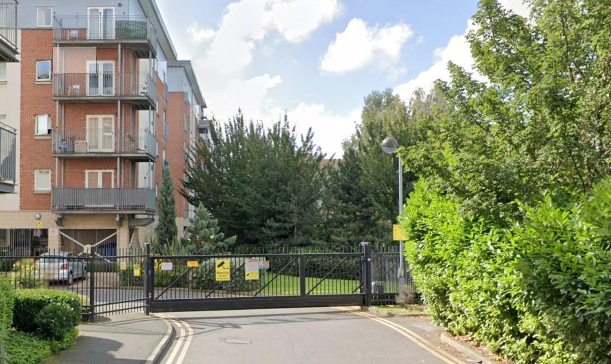 2 Bed Ensuite With Balcony And Free Onsite Secure Parking Manchester Exterior foto